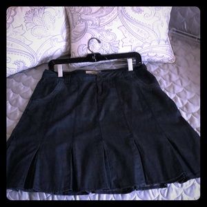 NWOT TIMEOUT SOFT JEAN SKIRT, 8